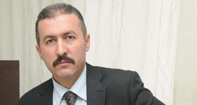 Ali Büyükçapar'dan: Malumat mı irfan mı?