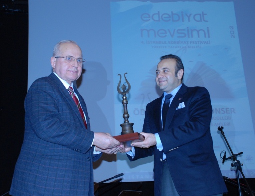 Edebiyat Mevsimi Özel Ödülleri Sahiplerini Buldu