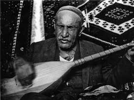 Âşık Veysel Anılacak