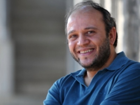 Salih Tuna Yazdı: Bölüneceksek Bu Kadının Eliyle Bölünelim!