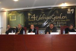 14. Bursa Edebiyat Günleri Metin Önal Mengüşoğlu ve Cevat Akkanat'ın öncülüğünde başarıyla gerçekleştirildi