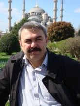 Ercan Yıldırım: “Edebiyat Modernitenin Taşıyıcılığını Yapıyor.”