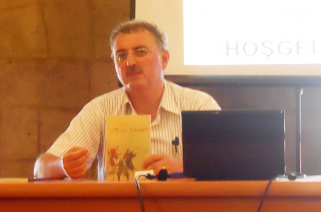 TYB KAYSERİ ŞUBESİ YAZAR S. BURHANETTİN AKBAŞ İÇİN İMZA VE SÖYLEŞİ GÜNÜ DÜZENLEDİ