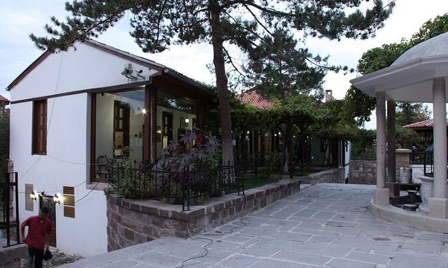 Afyon Kalesi'nin dibinde bir huzur mekanı