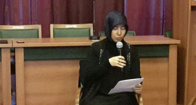 Sözü suya, şiiri de sudaki inciye benzetirler