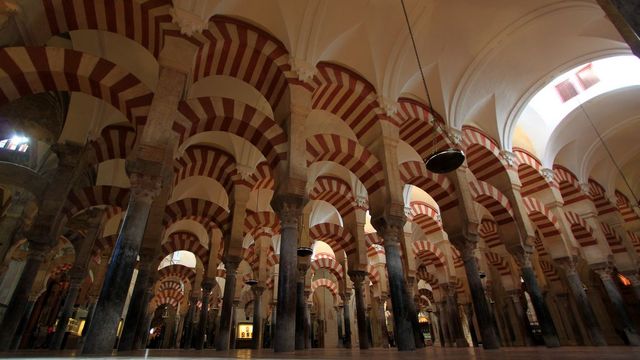 Endülüs, eğitim sistemine bir alternatif sunabilir