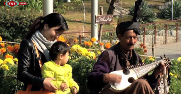 Rübab, kendisiyle konuşmayana ses vermez