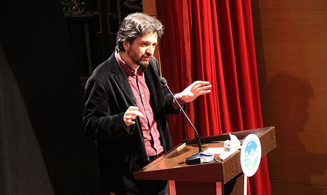 Tarihi hayatlar üzerinden okumak daha cazip