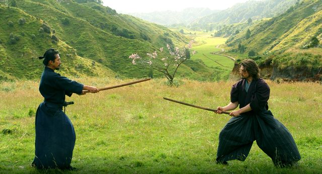 Ok ve kılıç ateşli silahlara galip gelir mi?