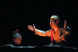 Yunus Emre Aşk Ateşi öğretmenler için sahneleniyor