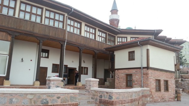 İğne oyası gibi narin işlenmiş bir şehir Bursa