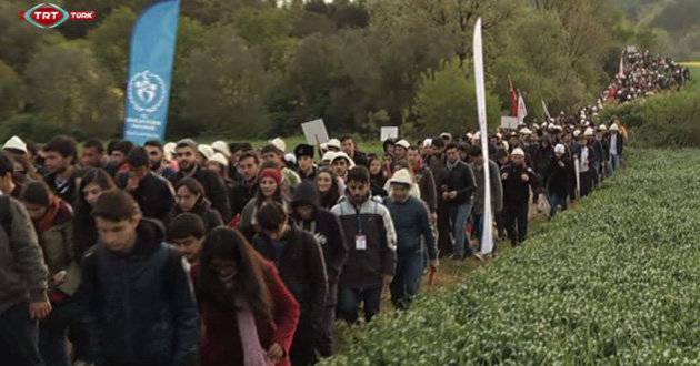 Torunlarından Çanakkale şehitlerine vefa yürüyüşü