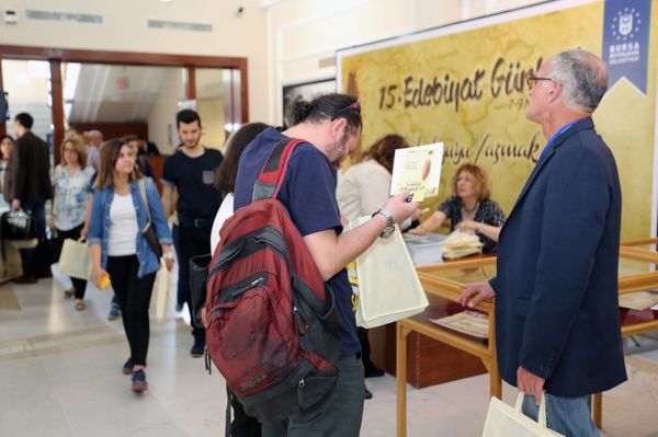 Bursa'da ''15'inci Edebiyat Günleri" başladı