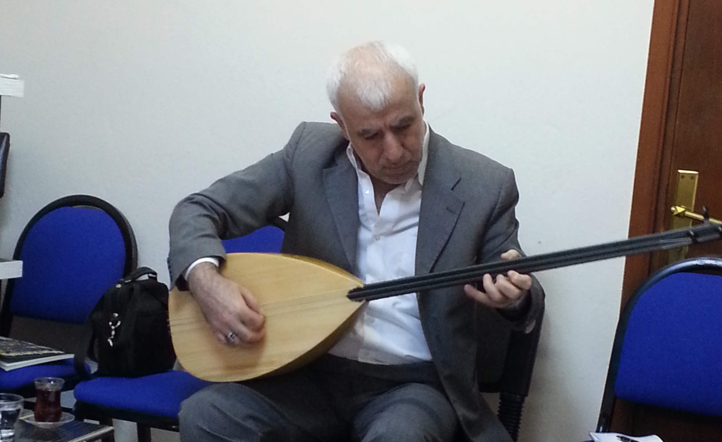 Geleneksel Halk Müziği ve Modern Halk Müziği Arasında Ozanların Sorunları