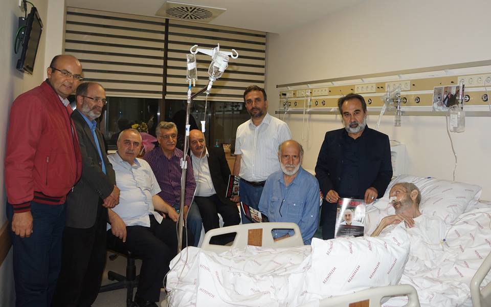 USTA YAZAR ALİ NAR DUA BEKLİYOR