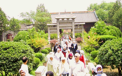 Çin'de Müslüman turistlere 'terörist' muamelesi