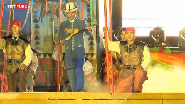 Bişkek'te dünya destanları festivali yapıldı