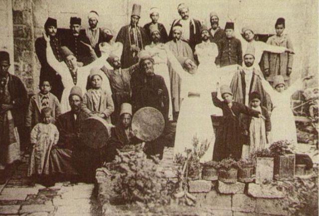 Örnekleriyle birlikte tekke musikisinin 10 formu