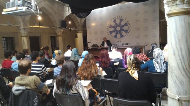 İyi bir metnin kalbinde insanlık ve samimiyet vardır