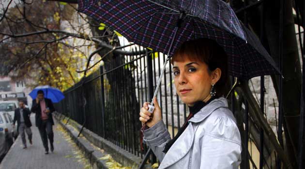 Şairleri pek alışık olmadığımız yönleriyle inceledi