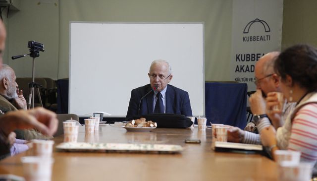 Tekkeler kâh hastane kâh kütüphaneydi