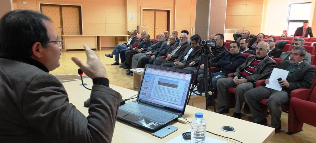 Doç. Dr. Abdülhamit Avşar: Mezar taşları tapu senetleridir