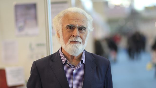 Büyük fikirler, felsefeler, edebiyatlar üretmeliyiz