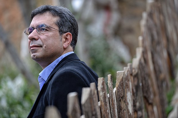 Hakikat nedir? Hurafe ne yana düşer?