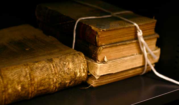 28 Şubat'ta Abdülhamid'in kütüphanesi çöpe atılmış