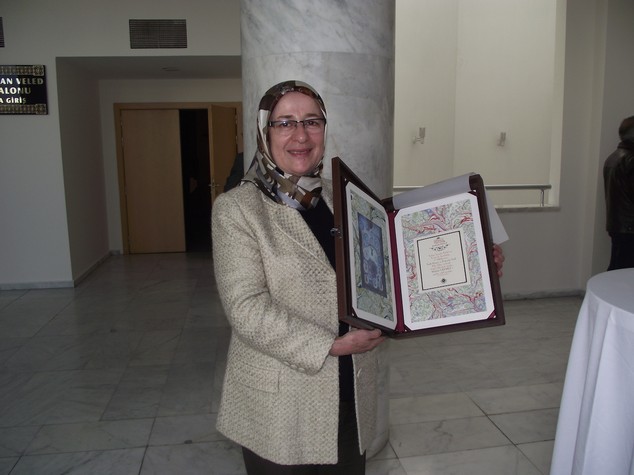 TYB Tarihi Roman Ödülü Sahibi Melahat Ürkmez'le Röportaj