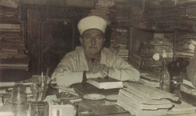 Evvelâ nefsine vaaz edeceksin, sonra gayra!