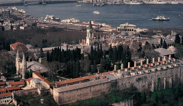 Nihad Sami Banarlı'ya göre Osmanlı kimdir?