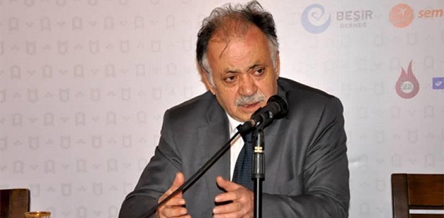 ‘Şiir yazmıyorum ama onunla dolanıyorum..’