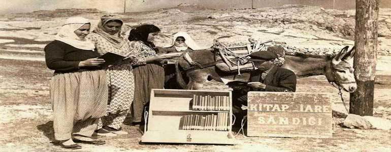 Eşekli Kütüphaneci