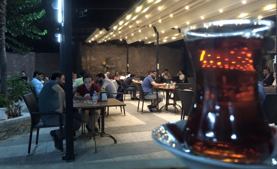 Asude Bir Çay ve Sohbet Mekânı: Abbara