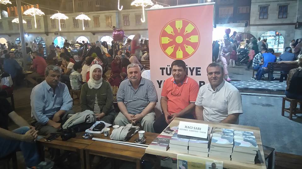 Ramazan Sokağında Yazar ve Şairler Okurlarıyla Buluştu.