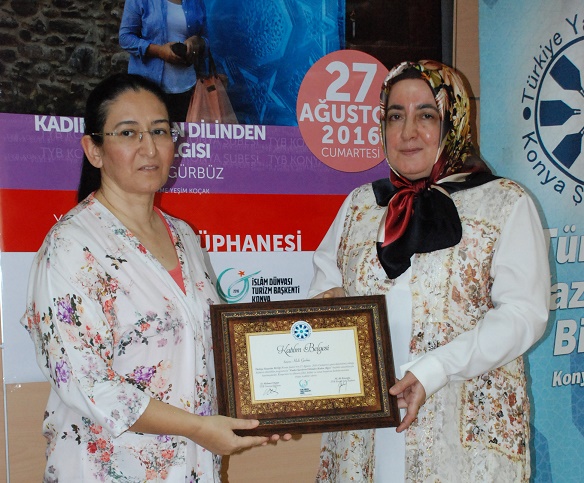 Konya Şubesi'nde "Kadın şairlerin dilinden kadın algısı" konuşuldu