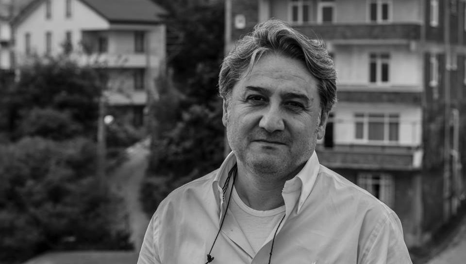 Türkçeden Başka Kendimi Hiçbir Yere Ait Hissetmiyorum