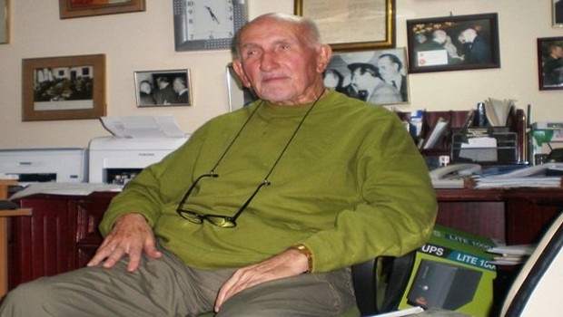 Altemur Kılıç vefat etti