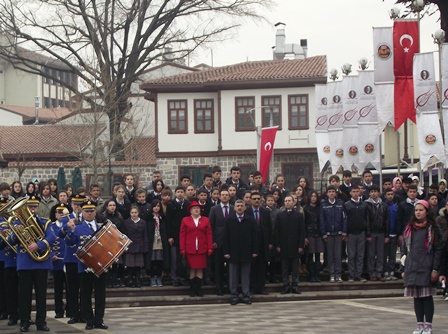 İstiklâl Marşı kabulünün 91. yılında yazıldığı yerde okundu