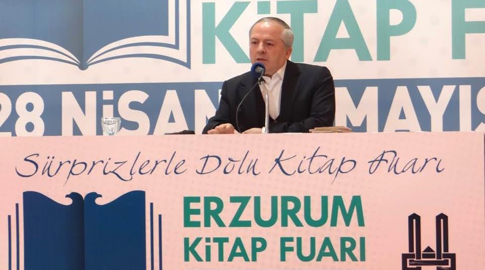 M. Hanefi İspirli, Kitap Fuarı’nda Erzurumlu Şairleri Anlattı
