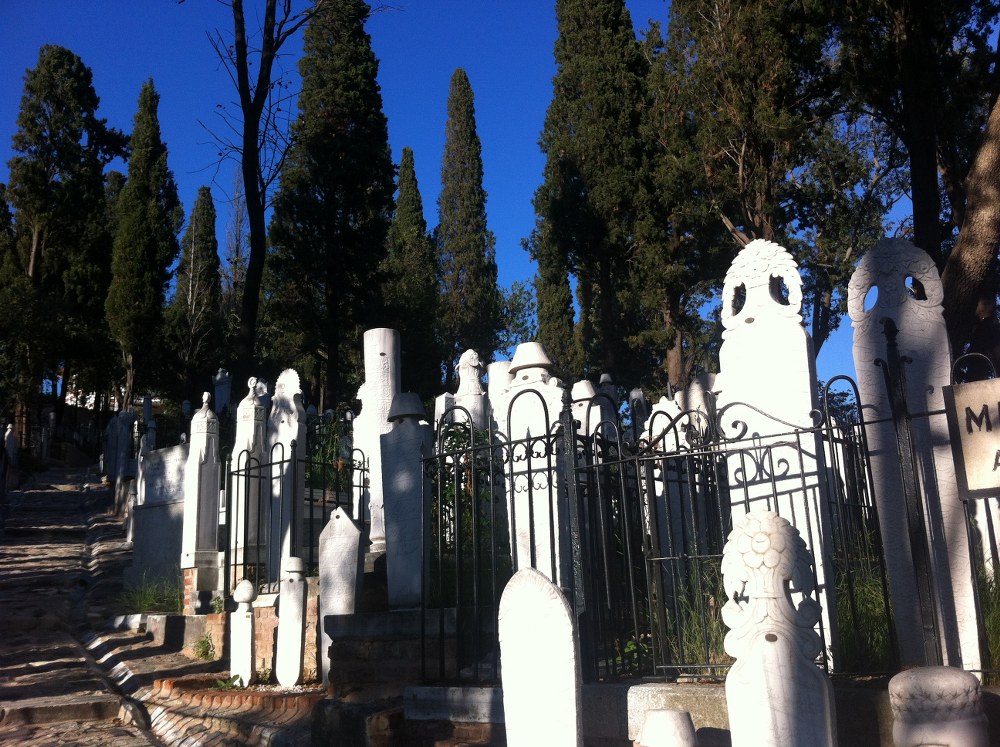 Boğaz'da Bir Huzur Adası: Yahya Efendi Dergahı