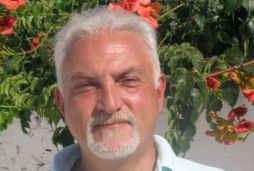 Tekkeler niye kapatıldı?