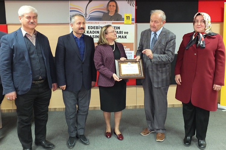 Konya Şubesinde ''Edebiyatımızın İlk Kadın Yazarları ve Babasının Kızı Olmak ” konuşuldu