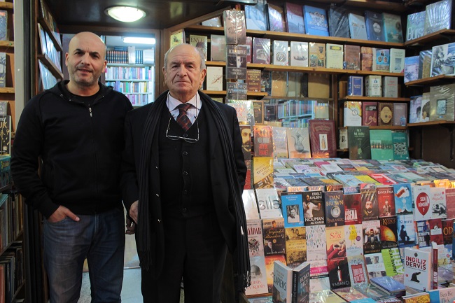 Turan Türkmenoğlu ile Sahaflar Çarşısı’na Bir Bakış