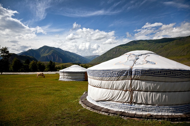 Halim Sâbit Efendi ile Altaylar'a Doğru Bir Seyahate Çıkıyoruz