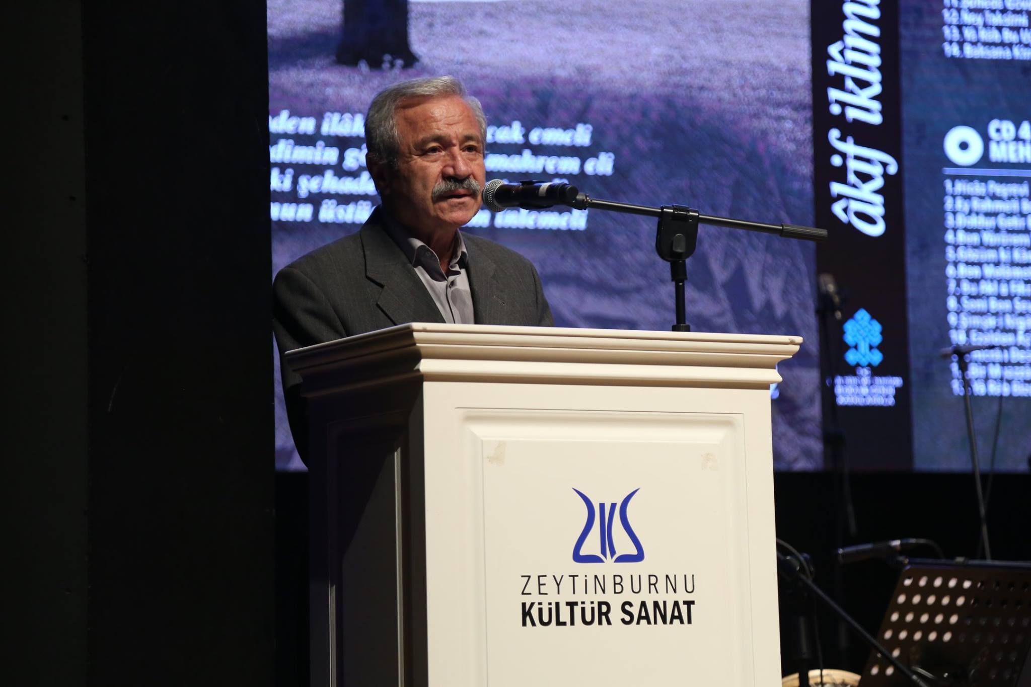 D. Mehmet Doğan: Yeni bir İstiklâl Marşı bestesi