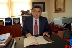 Hakikat âlemini aydınlatan güneş