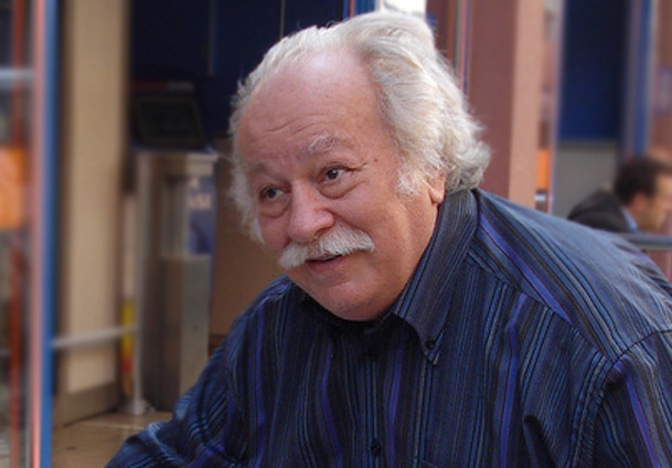 Gazeteci-yazar Nezih Uzel, vefat etti