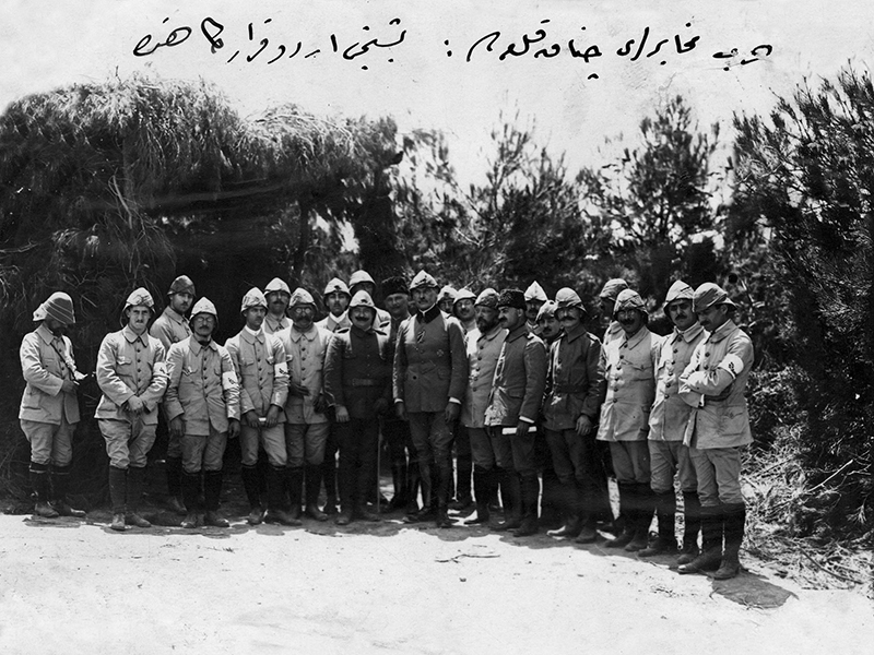 Enver Paşa'nın Davetlisi Edebiyatçılar, Çanakkale Savaşı'nı Nasıl Anlattılar?